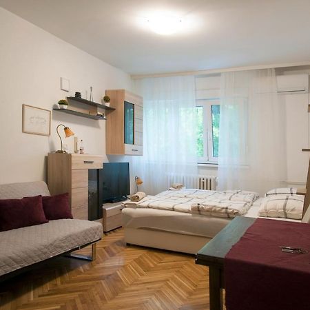Studio Apartment Vijenac Osijek Exterior foto
